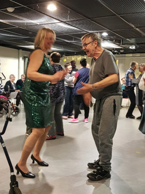 Aurinkotanssit_2019_Puolivälinkangas_Metsolan_Kartano_SeniorKunto